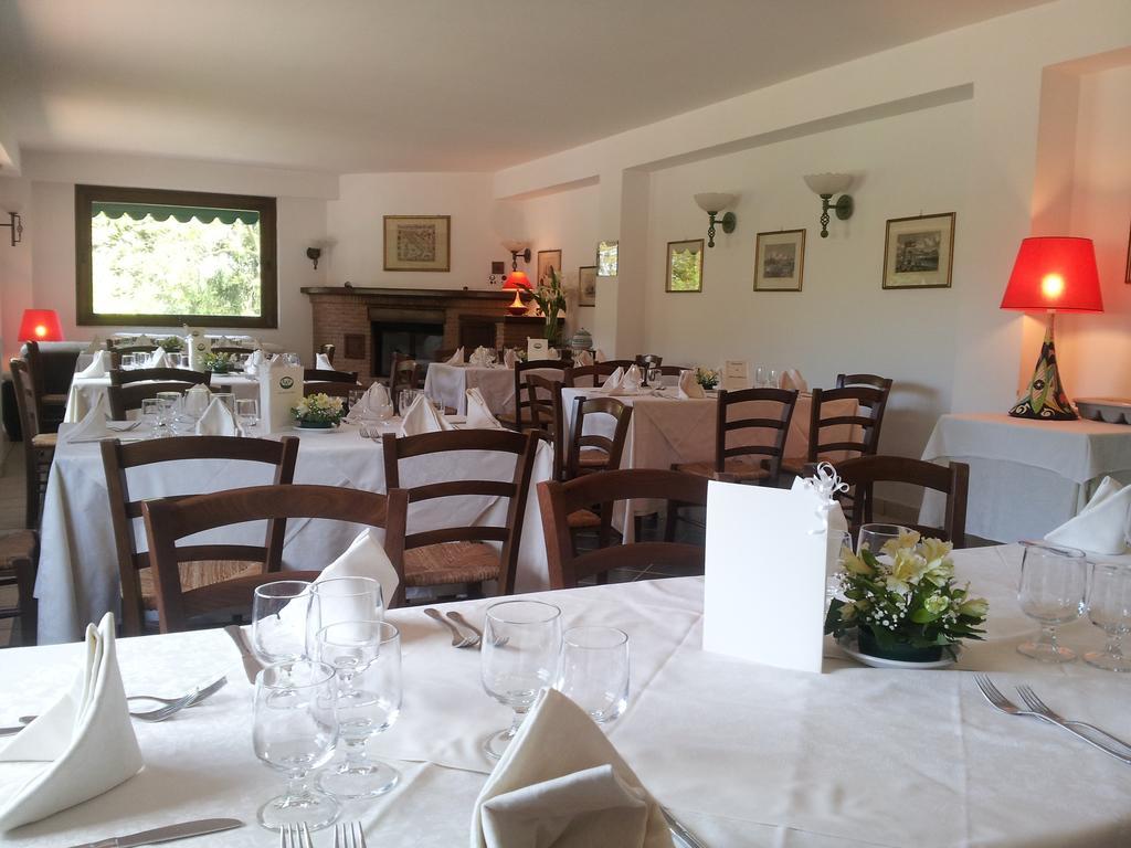 Villa Agriturismo Ricciardelli à Contrada  Extérieur photo